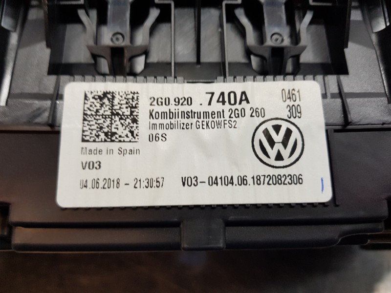 Recambio de cuadro instrumentos para volkswagen polo life referencia OEM IAM 2G0920740A  