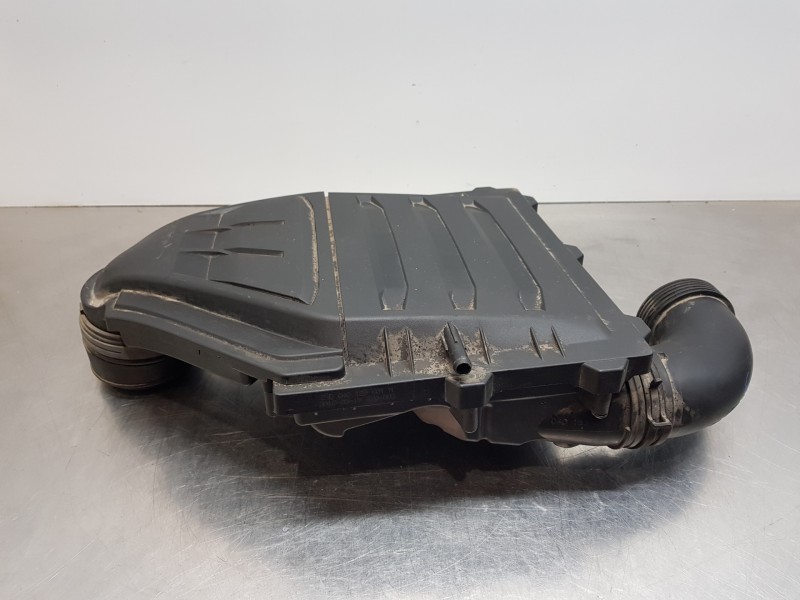 Recambio de filtro aire para volkswagen polo life referencia OEM IAM 04C129620A  