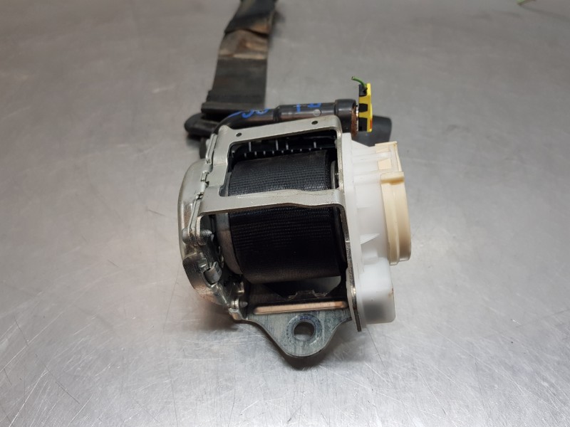 Recambio de cinturon seguridad trasero derecho para volkswagen polo life referencia OEM IAM 2G0857805 2G0857805RAA 
