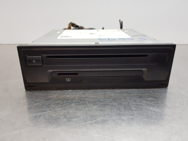 Recambio de sistema navegacion gps para volkswagen polo life referencia OEM IAM 3Q0035824C  