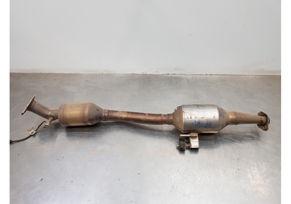 Recambio de catalizador para toyota corolla touring sports (e21) hybrid referencia OEM IAM 30Y28 174100TJ20 