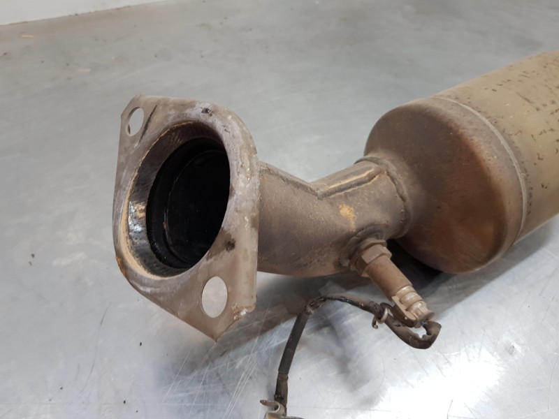 Recambio de catalizador para toyota corolla touring sports (e21) hybrid referencia OEM IAM 30Y28 174100TJ20 