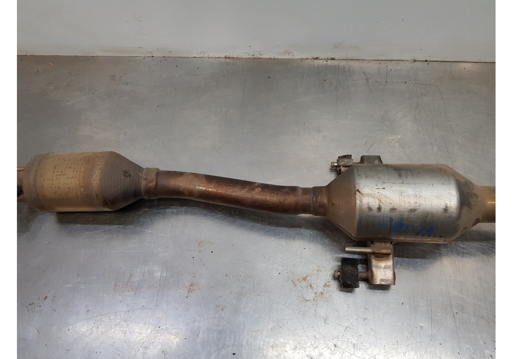 Recambio de catalizador para toyota corolla touring sports (e21) hybrid referencia OEM IAM 30Y28 174100TJ20 
