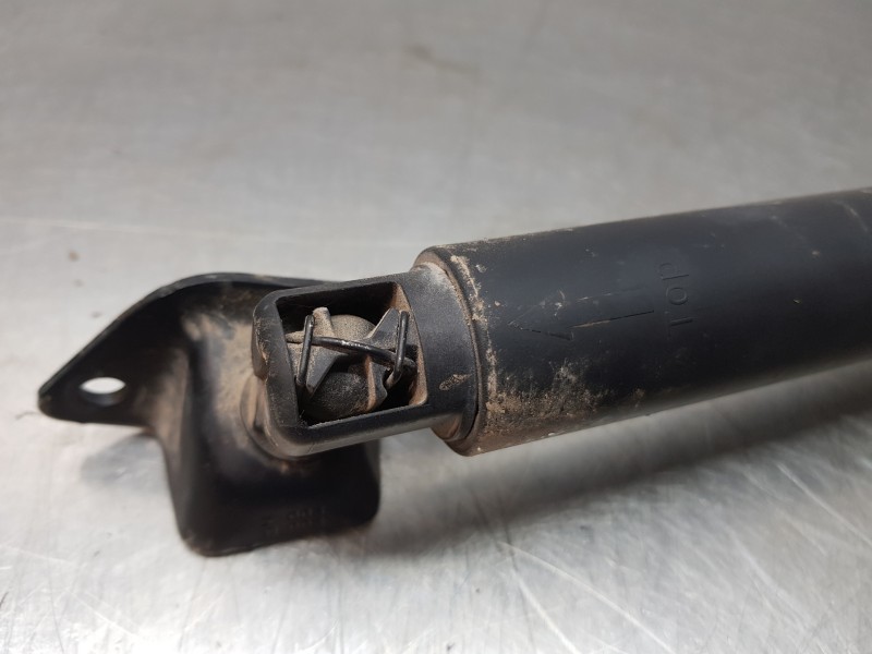 Recambio de amortiguadores maletero / porton para mercedes clase m (w166) bluetec referencia OEM IAM A1669802164  