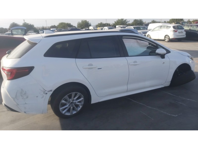 toyota corolla touring sports (e21) del año 2023