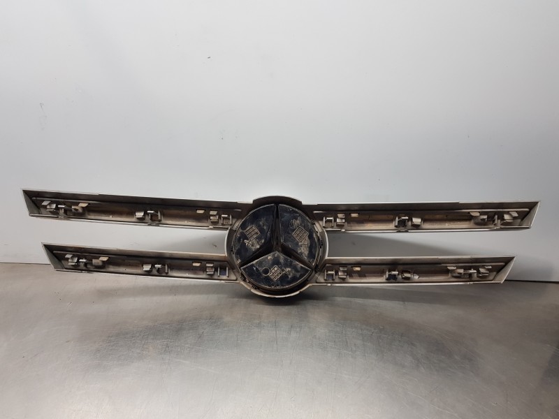 Recambio de rejilla delantera para mercedes clase gl (x164) 4-matic referencia OEM IAM   
