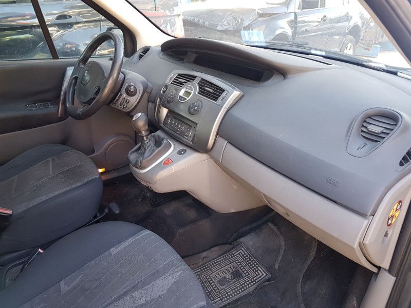 renault scenic ii del año 2022