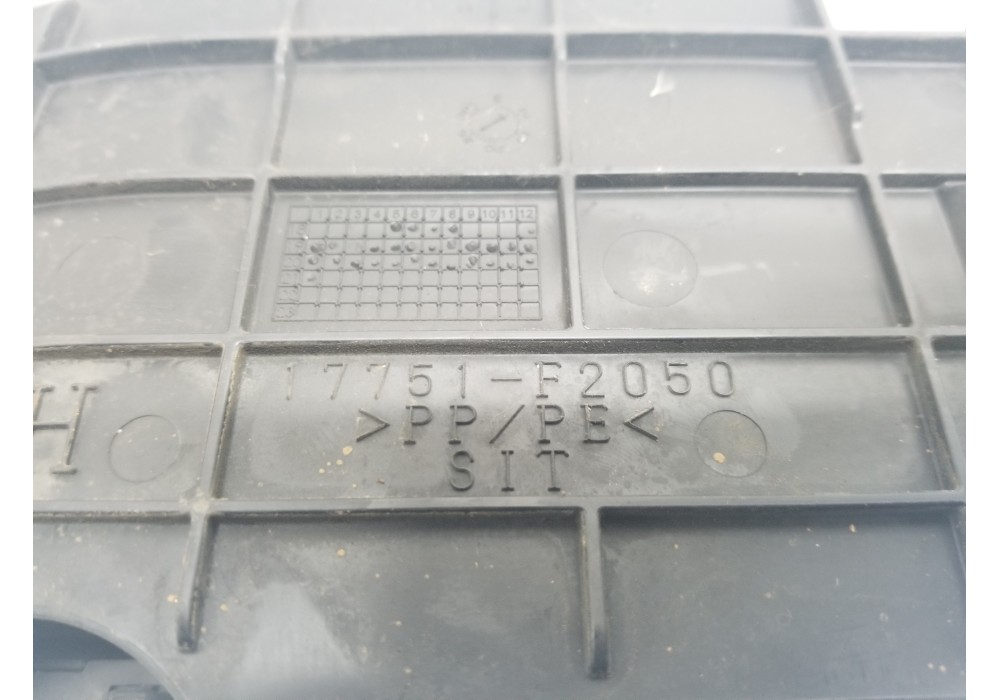 Recambio de filtro aire para toyota corolla touring sports (e21) hybrid referencia OEM IAM 17751F2050  