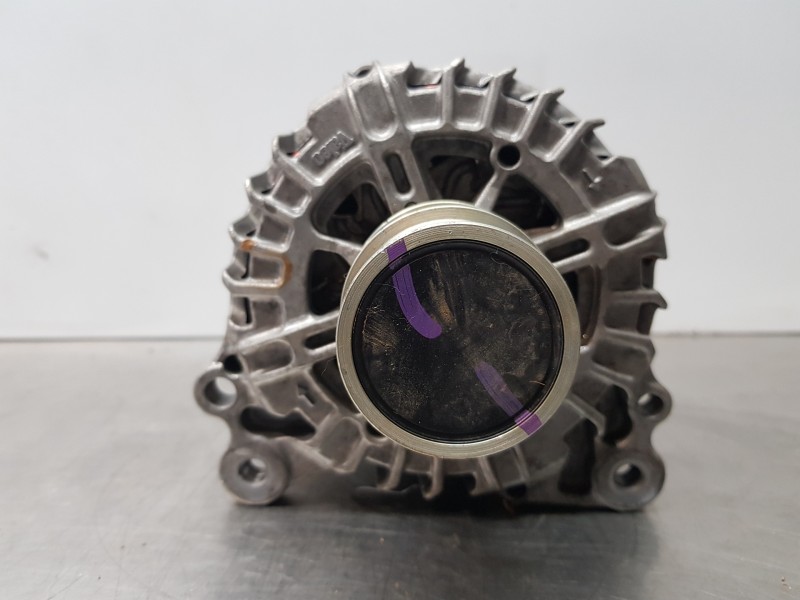 Recambio de alternador para seat arona style referencia OEM IAM 05E903026Q  