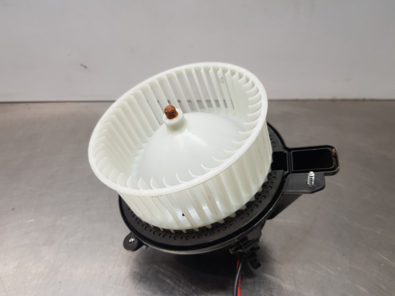 Recambio de motor calefaccion para seat arona style referencia OEM IAM 2Q1820021B  