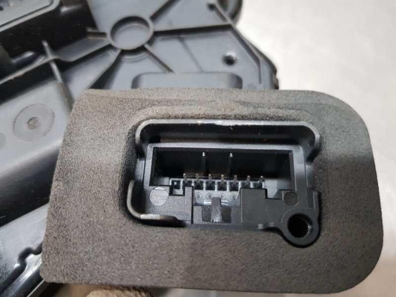 Recambio de cerradura puerta delantera izquierda para volkswagen golf viii lim. (cd1) bluemotion referencia OEM IAM 5TB837015C  