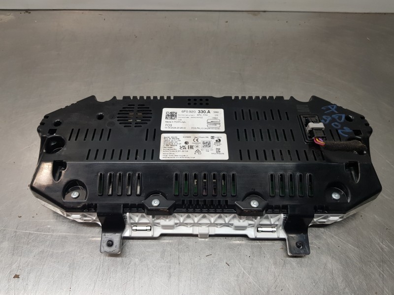 Recambio de cuadro instrumentos para seat arona style referencia OEM IAM 6F0920330A  