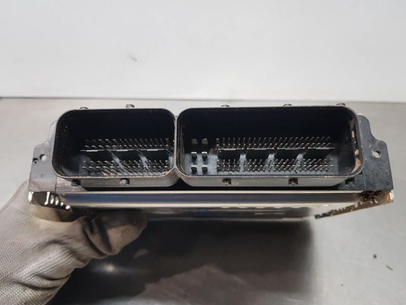 Recambio de centralita motor uce para seat arona style referencia OEM IAM 05C907309F 0261S107K0 