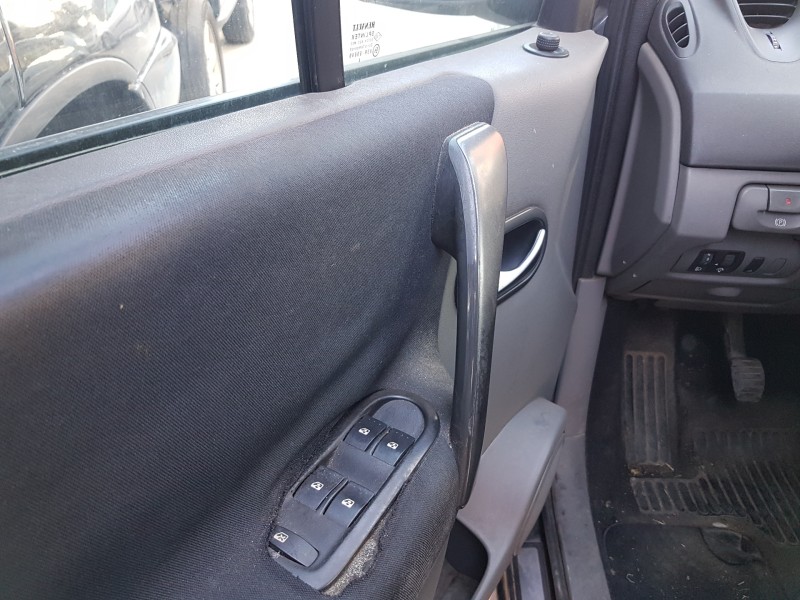 renault scenic ii del año 2022