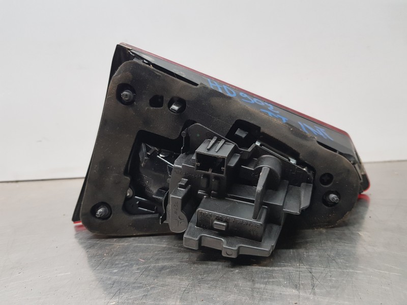 Recambio de piloto trasero izquierdo interior para seat arona style referencia OEM IAM 6F9945307D  