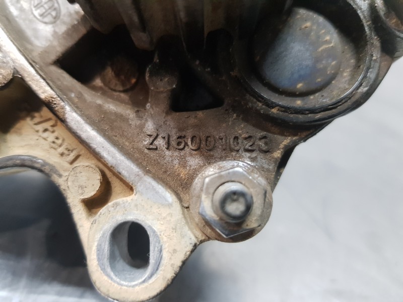 Recambio de termostato para citroen ds 7 crossback bluehdi referencia OEM IAM 9812113780  