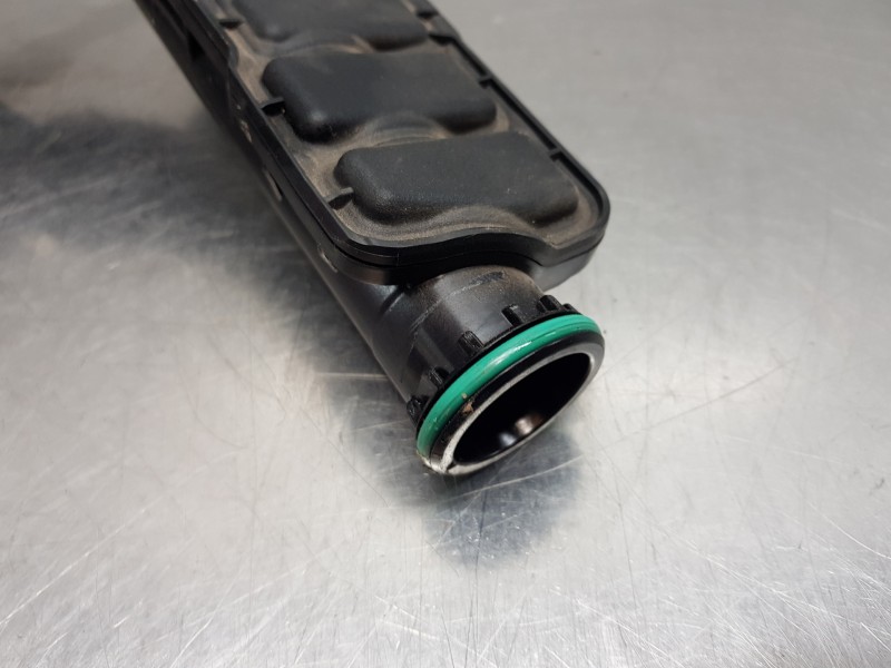 Recambio de tubo presion turbocompresor para peugeot 2008 (p2) allure puretech referencia OEM IAM 9812735880  