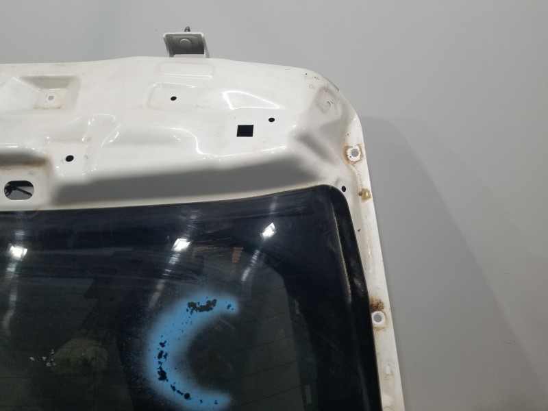 Recambio de porton trasero para peugeot 2008 (p2) allure puretech referencia OEM IAM 9831045880  