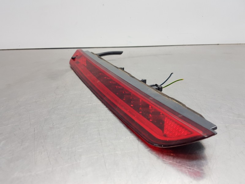 Recambio de luz central de freno para peugeot 2008 (p2) allure puretech referencia OEM IAM 9688016380 9836561780 