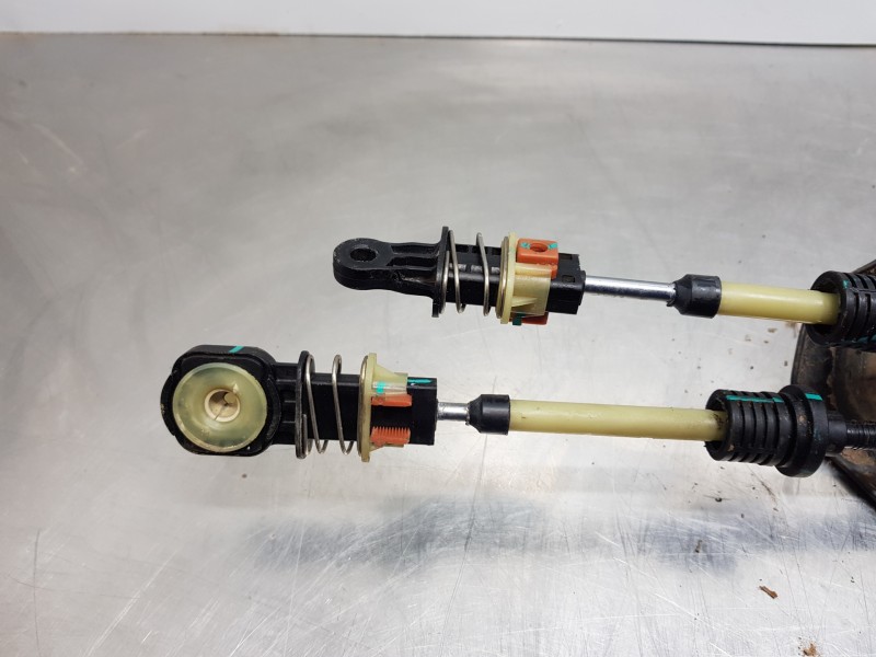 Recambio de varillaje cambio para peugeot 2008 (p2) allure puretech referencia OEM IAM 9845930080  