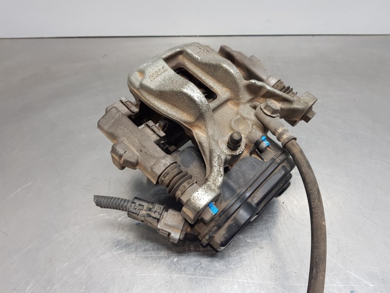 Recambio de pinza freno trasera derecha para toyota corolla touring sports (e21) hybrid referencia OEM IAM 46310F4011  