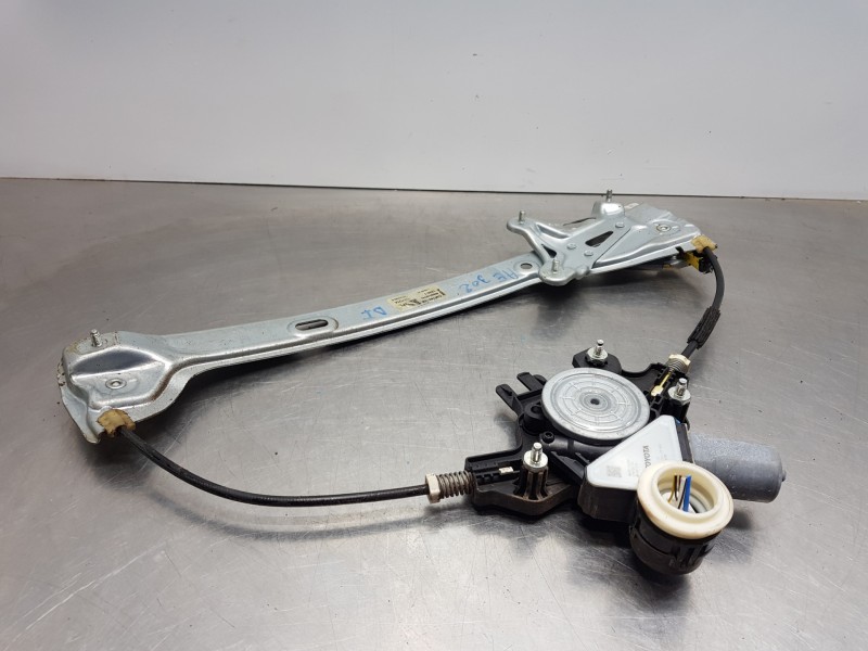 Recambio de elevalunas delantero izquierdo para toyota corolla touring sports (e21) hybrid referencia OEM IAM 6982002741  