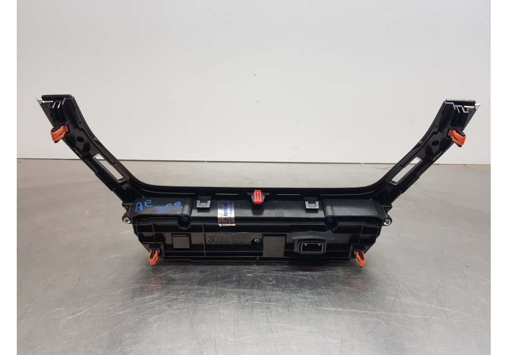 Recambio de mando climatizador para toyota corolla touring sports (e21) hybrid referencia OEM IAM 5590002F30  
