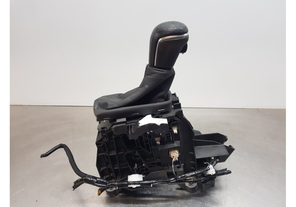 Recambio de palanca cambio para toyota corolla touring sports (e21) hybrid referencia OEM IAM 33560F4030  