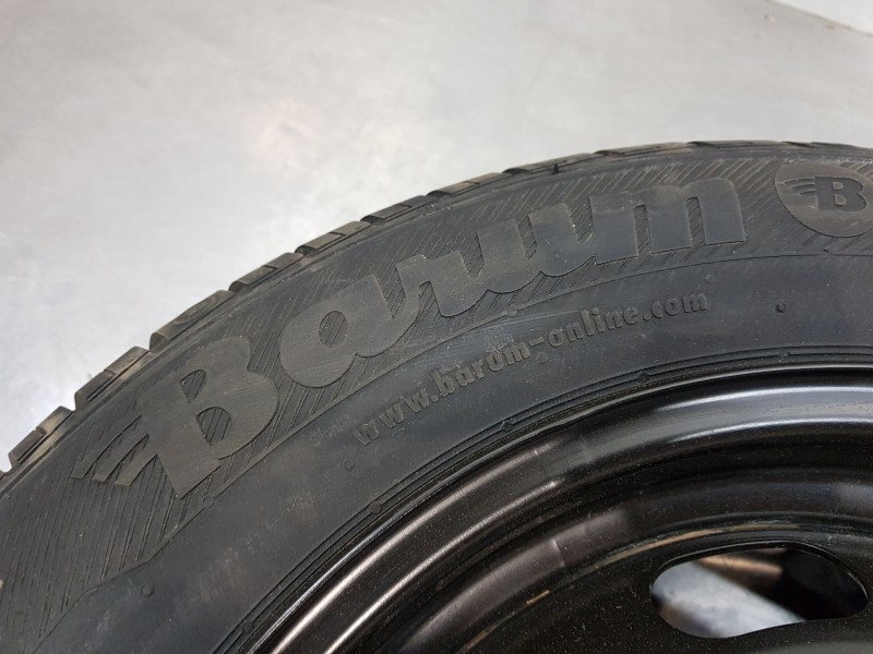 Recambio de neumatico repuesto para citroen c4 cactus shine referencia OEM IAM 2150750  