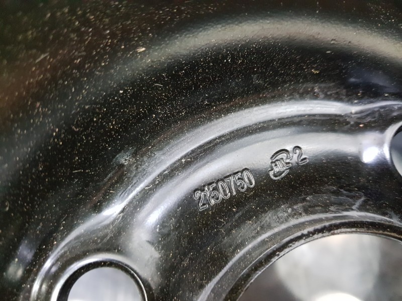 Recambio de neumatico repuesto para citroen c4 cactus shine referencia OEM IAM 2150750  