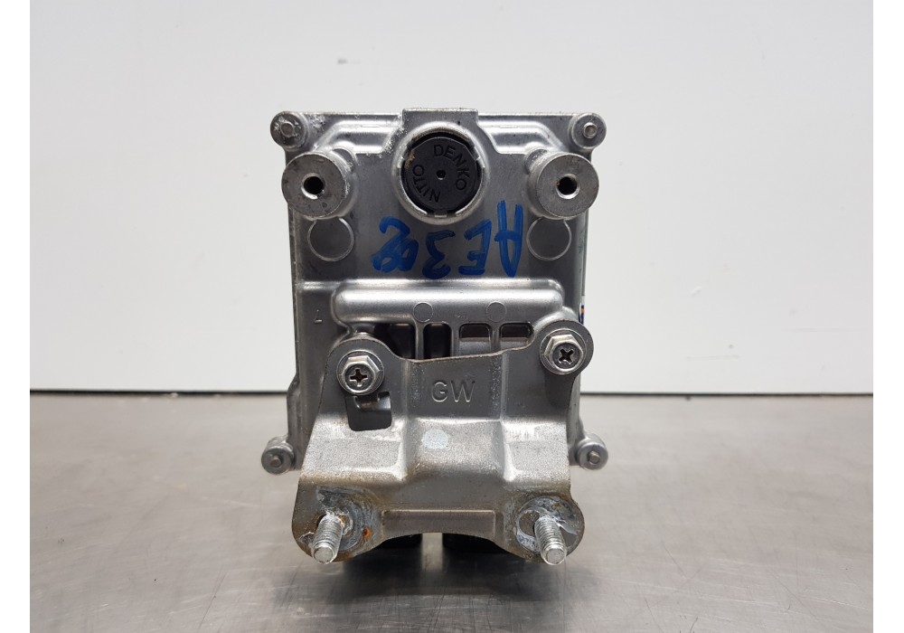 Recambio de modulo electronico para toyota corolla touring sports (e21) hybrid referencia OEM IAM 8957112010  