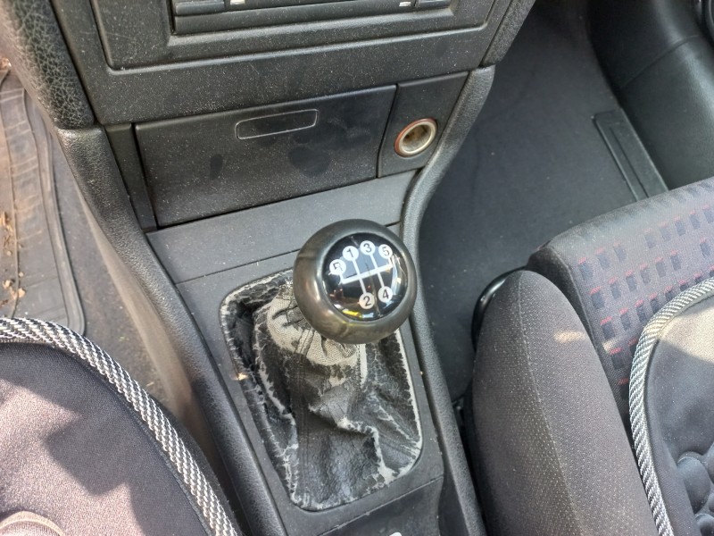 opel astra g berlina del año 2001