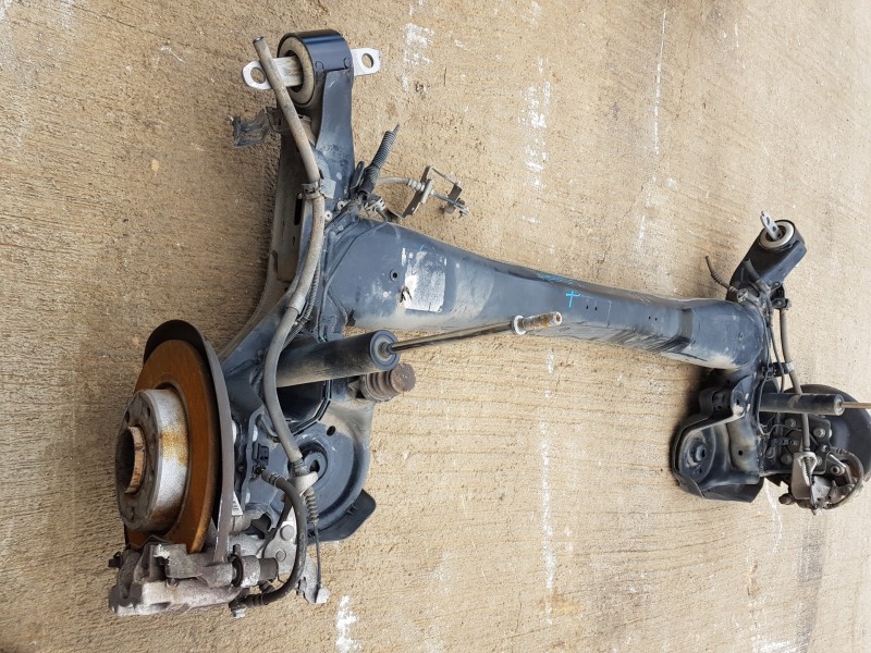 Recambio de puente trasero para peugeot 308 active referencia OEM IAM 1610186280  