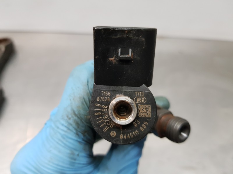 Recambio de inyector para bmw x3 g01 xdrive referencia OEM IAM 13538579236 8579236 