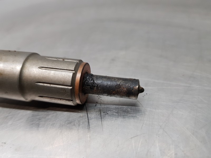 Recambio de inyector para bmw x3 g01 xdrive referencia OEM IAM 13538579236 8579236 