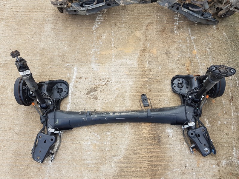 Recambio de puente trasero para peugeot 208 (p2) allure referencia OEM IAM 1648273280  