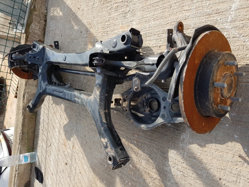 Recambio de puente trasero para toyota corolla touring sports (e21) hybrid referencia OEM IAM 5120602091  