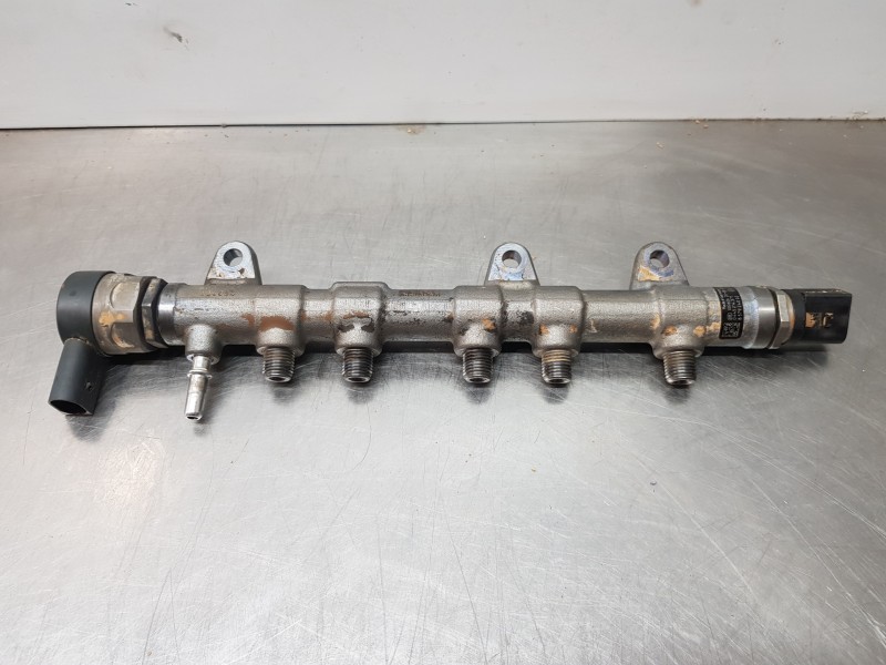 Recambio de rampa inyectora para bmw x3 g01 xdrive referencia OEM IAM 13538579240 0281006886 