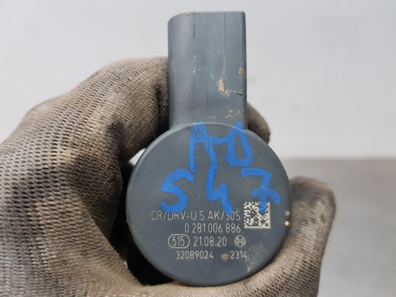 Recambio de rampa inyectora para bmw x3 g01 xdrive referencia OEM IAM 13538579240 0281006886 