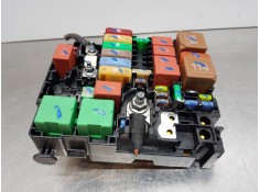 Recambio de caja reles / fusibles para peugeot 2008 (p2) allure puretech referencia OEM IAM 9804848480  