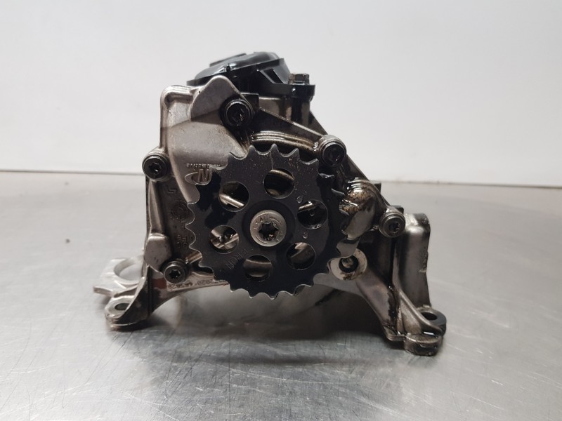 Recambio de bomba aceite para bmw x3 g01 xdrive referencia OEM IAM 11418579944 41617475792 