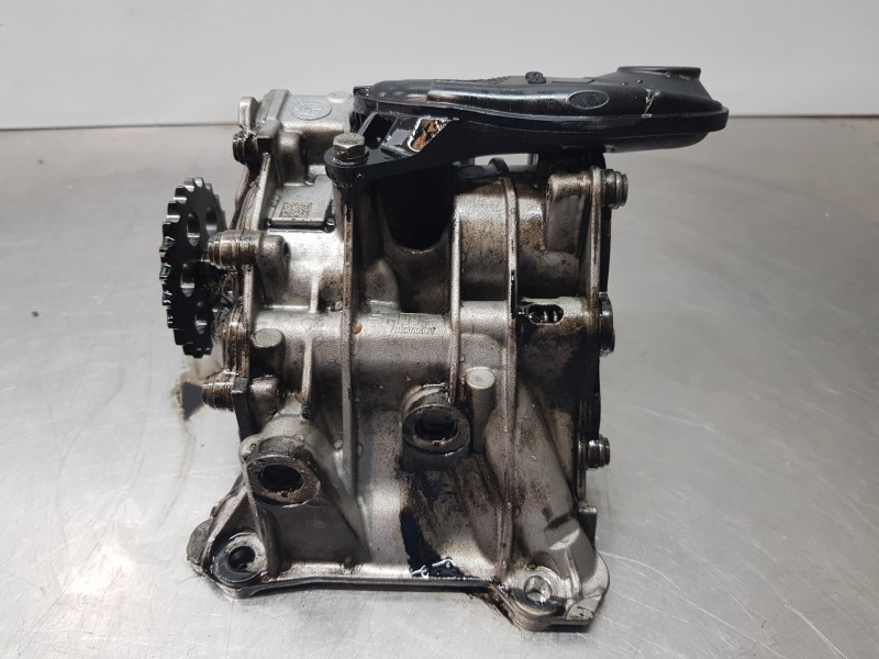 Recambio de bomba aceite para bmw x3 g01 xdrive referencia OEM IAM 11418579944 41617475792 