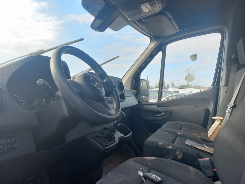 mercedes sprinter iii furgón fwd del año 2025