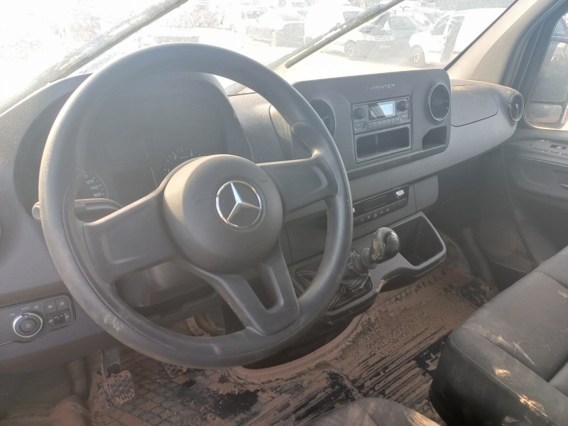 mercedes sprinter iii furgón fwd del año 2025