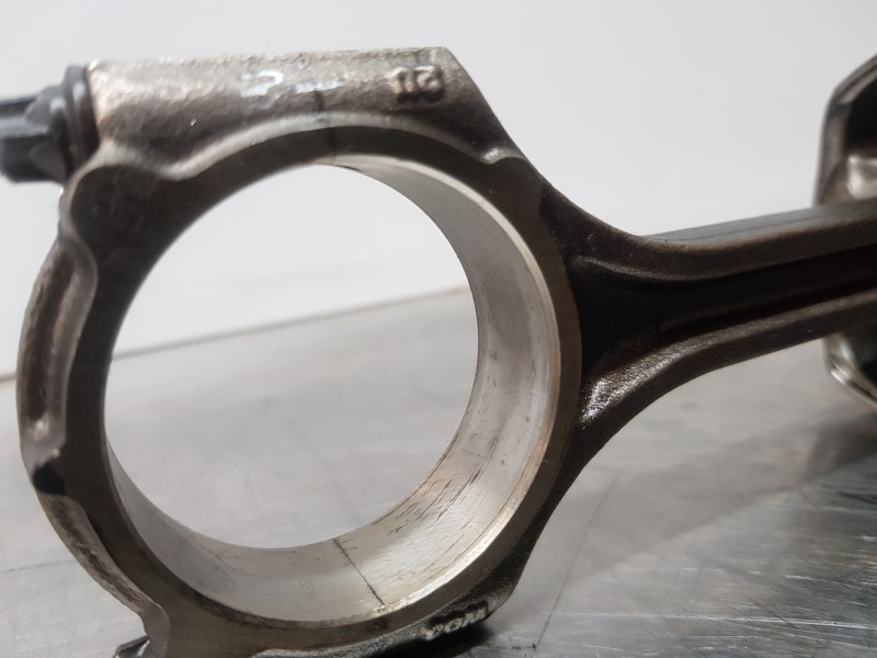 Recambio de biela para hyundai tucson tecno sky referencia OEM IAM 235102U000  