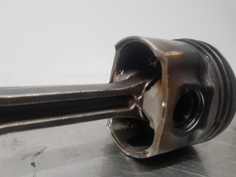 Recambio de biela para hyundai tucson klass referencia OEM IAM 235102U000  