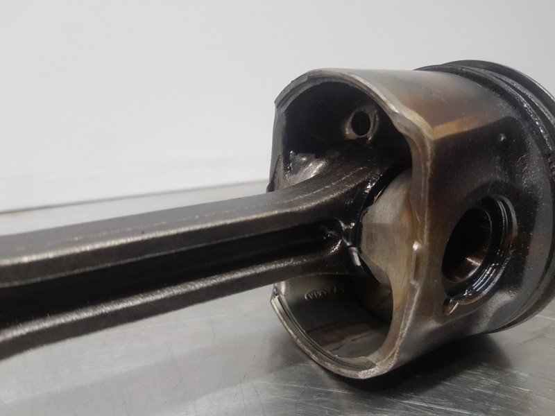 Recambio de biela para hyundai tucson klass referencia OEM IAM 235102U000  