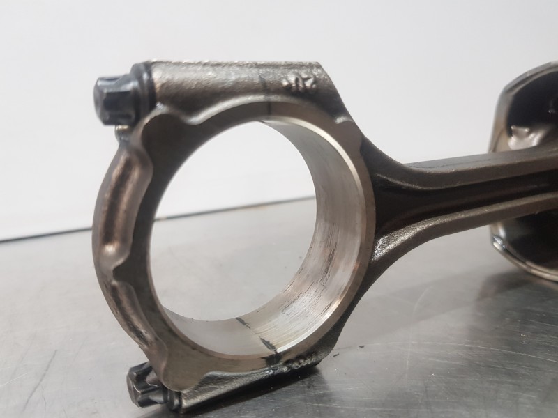 Recambio de biela para hyundai tucson klass referencia OEM IAM 235102U000  