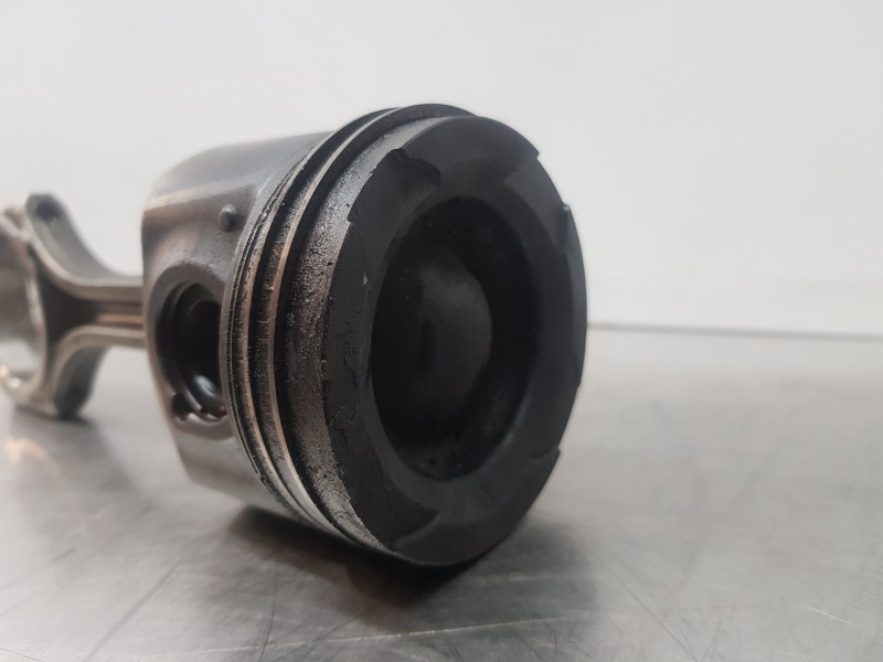 Recambio de biela para hyundai tucson klass referencia OEM IAM 235102U000  