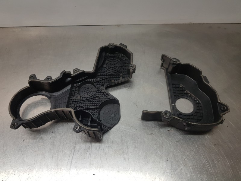 Recambio de tapa distribucion para hyundai tucson tecno sky referencia OEM IAM 213202U700  